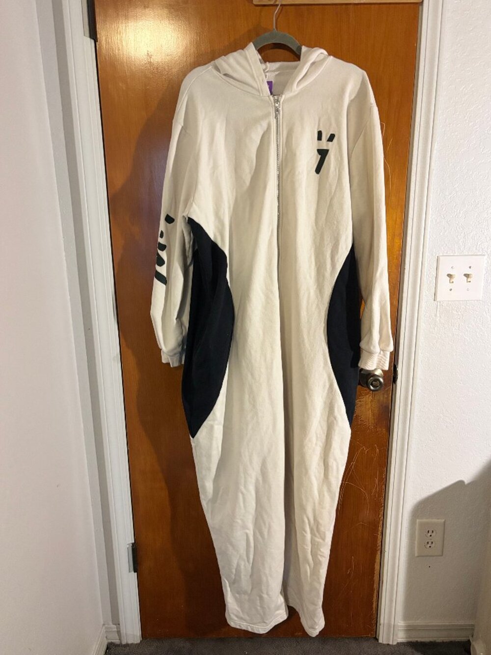 Yitty Cozy White & Black Fleece Hooded Zip Up Onesie Jumpsuit Loungewear